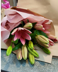 Simply wrapped flowers